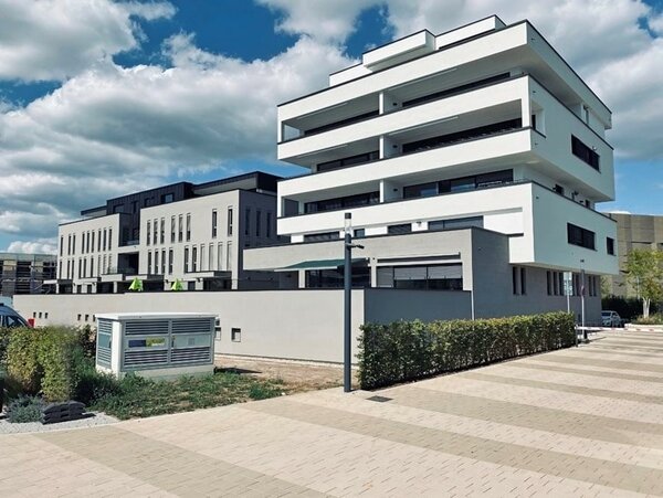 Bild 19: Gebäude außen