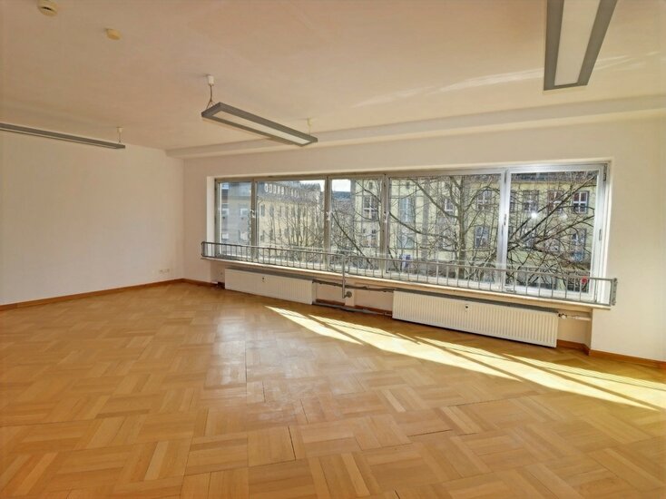 großer Büro-/Besprechungsraum